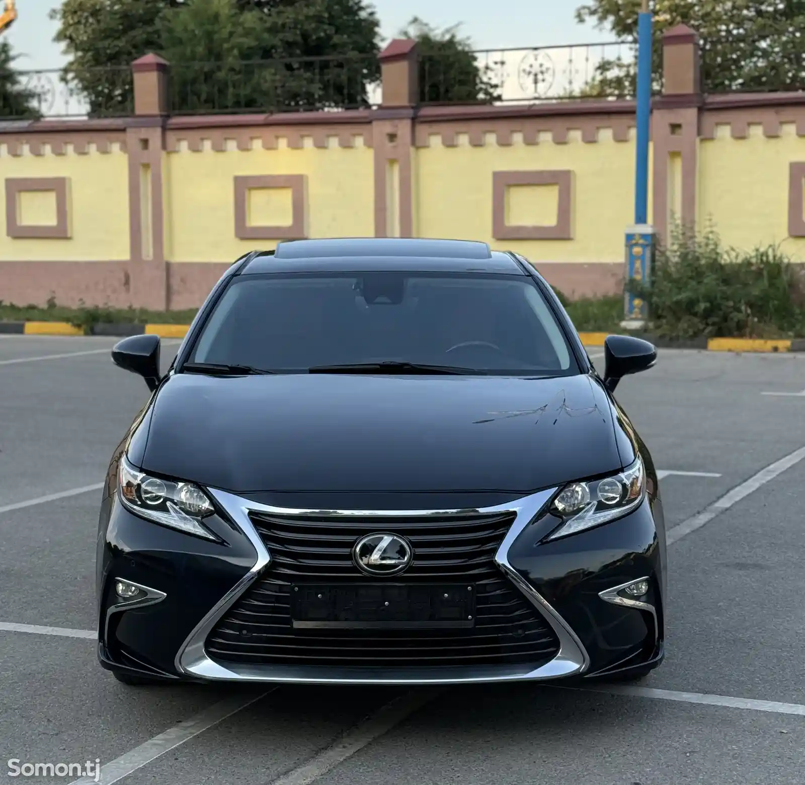 Lexus ES series, 2017-2