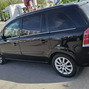 Opel Zafira, 2009