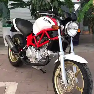 Мотоцикл Honda VTR-250cc на заказ