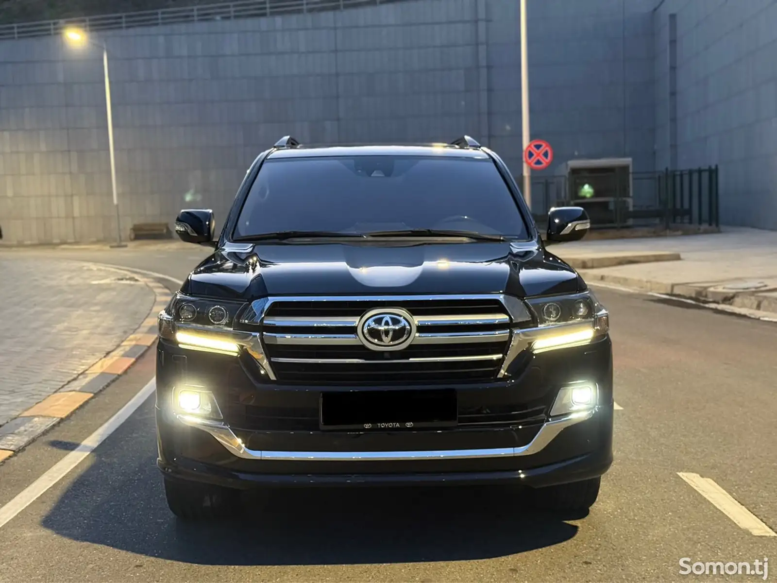 Toyota Land Cruiser, 2019-1