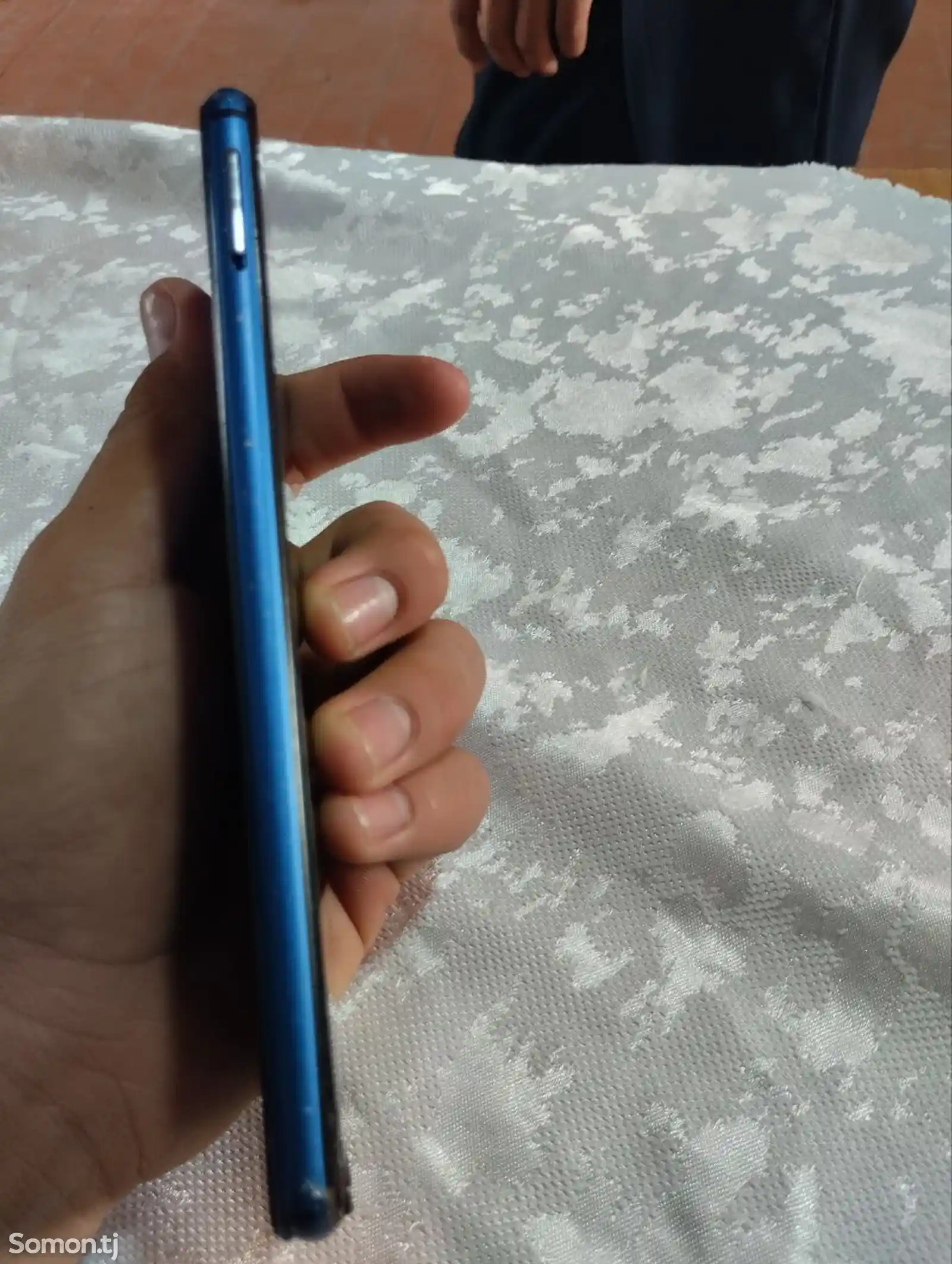 Honor 8x-3