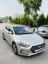 Hyundai Elantra, 2017-2