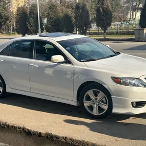 Toyota Camry, 2011