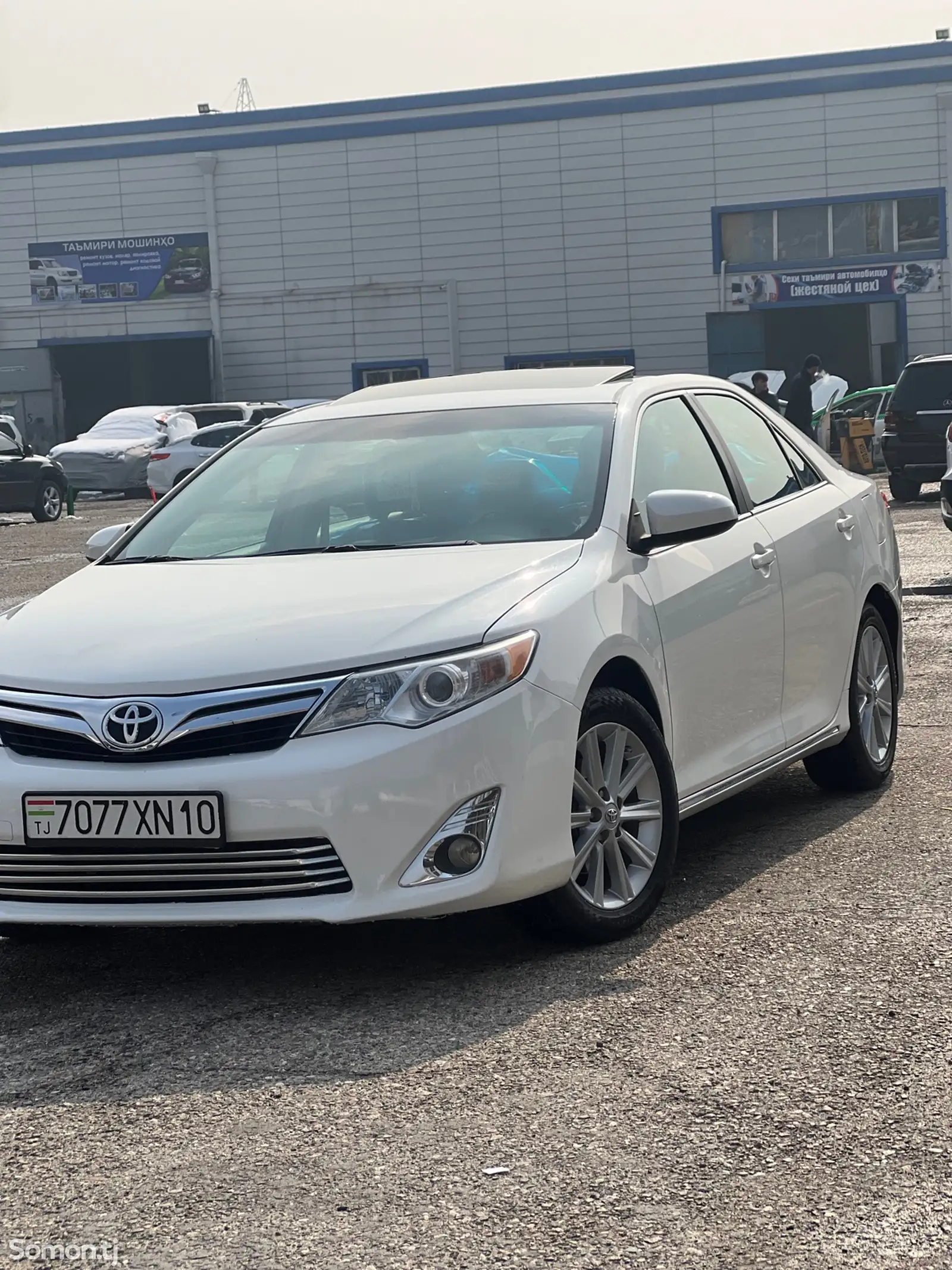 Toyota Camry, 2013-1