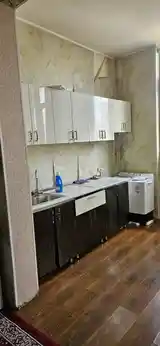 2-комн. квартира, 6 этаж, 54м², Зарафшон-8