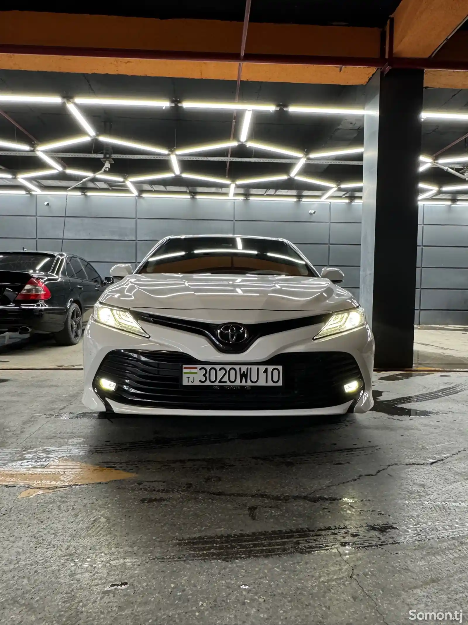 Toyota Camry, 2019-1