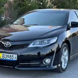 Лобовое стекло от Toyota Camry 3