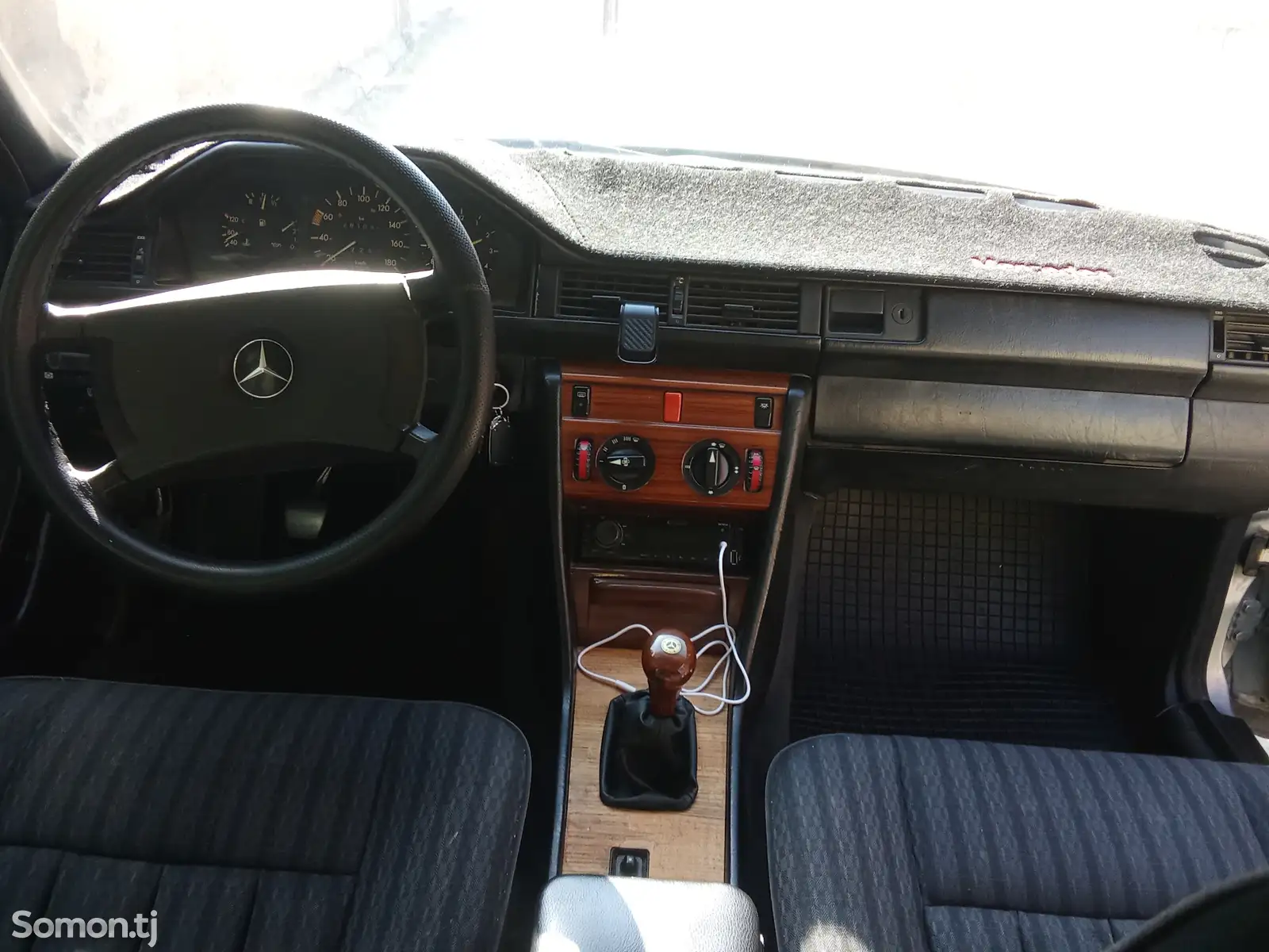 Mercedes-Benz W124, 1989-6