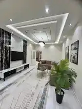 2-комн. квартира, 11 этаж, 90 м², И.Сомони Шохтемур 61 .Спартак-4