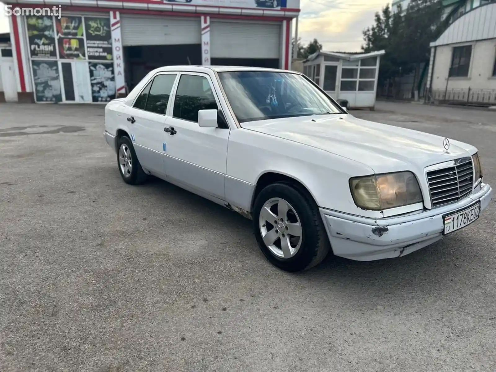 Mercedes-Benz W124, 1993-2