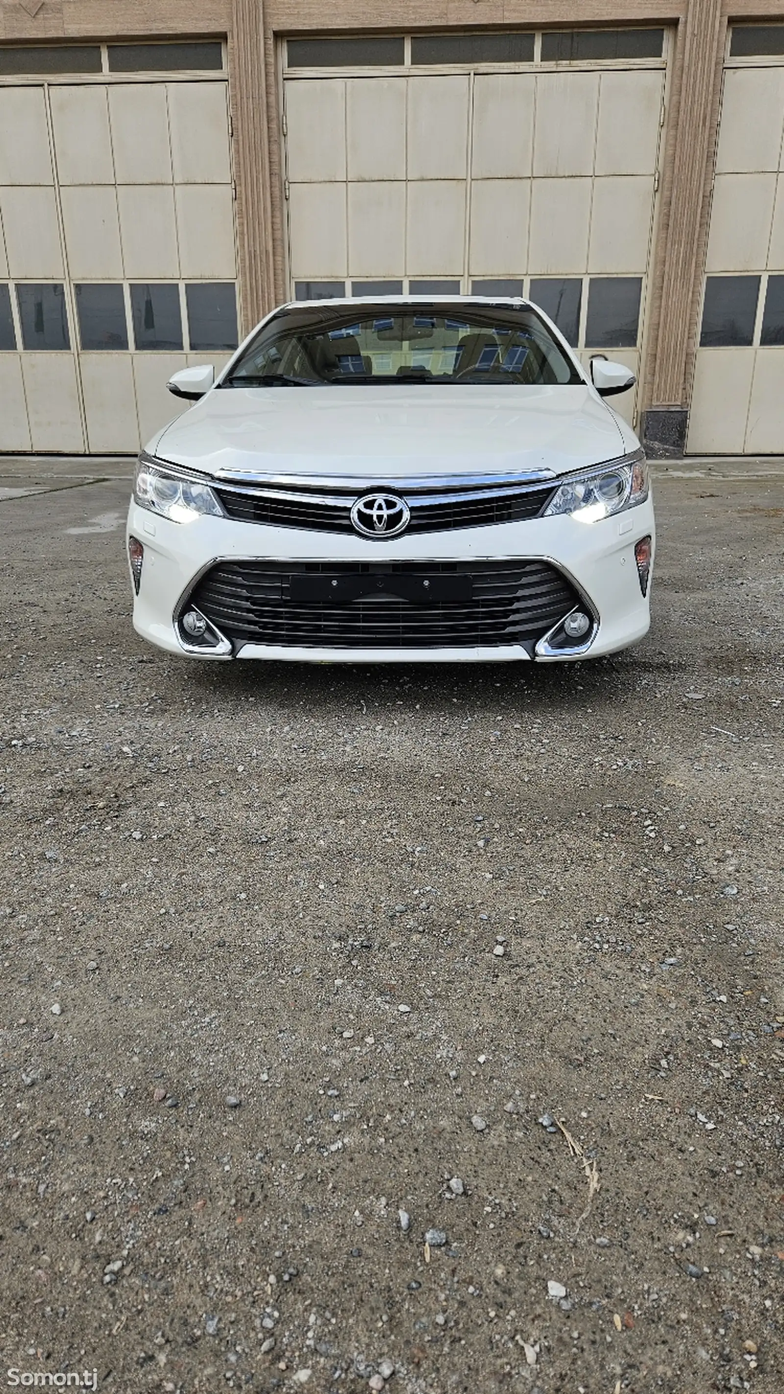 Toyota Camry, 2015-1