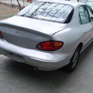 Hyundai Avante, 1999