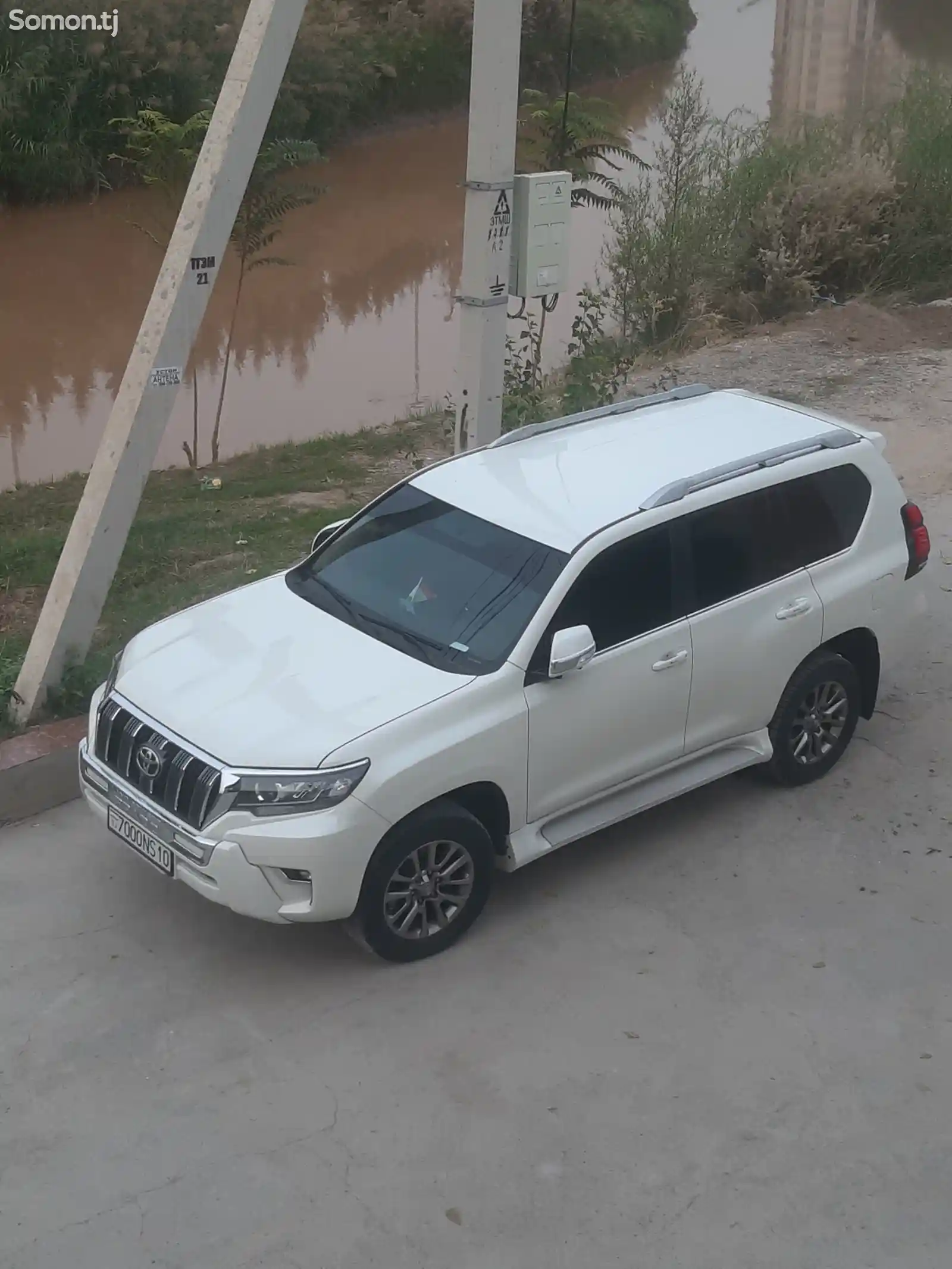 Toyota Land Cruiser Prado, 2013-6