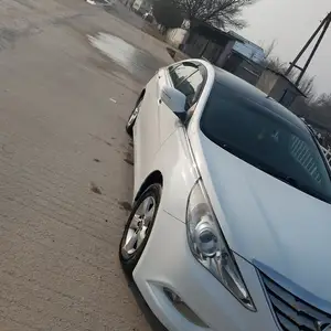 Hyundai Sonata, 2012