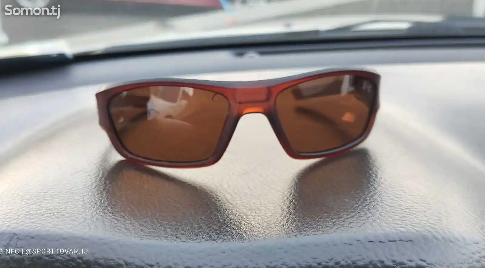 Солнцезащитные очки under polaroid-1