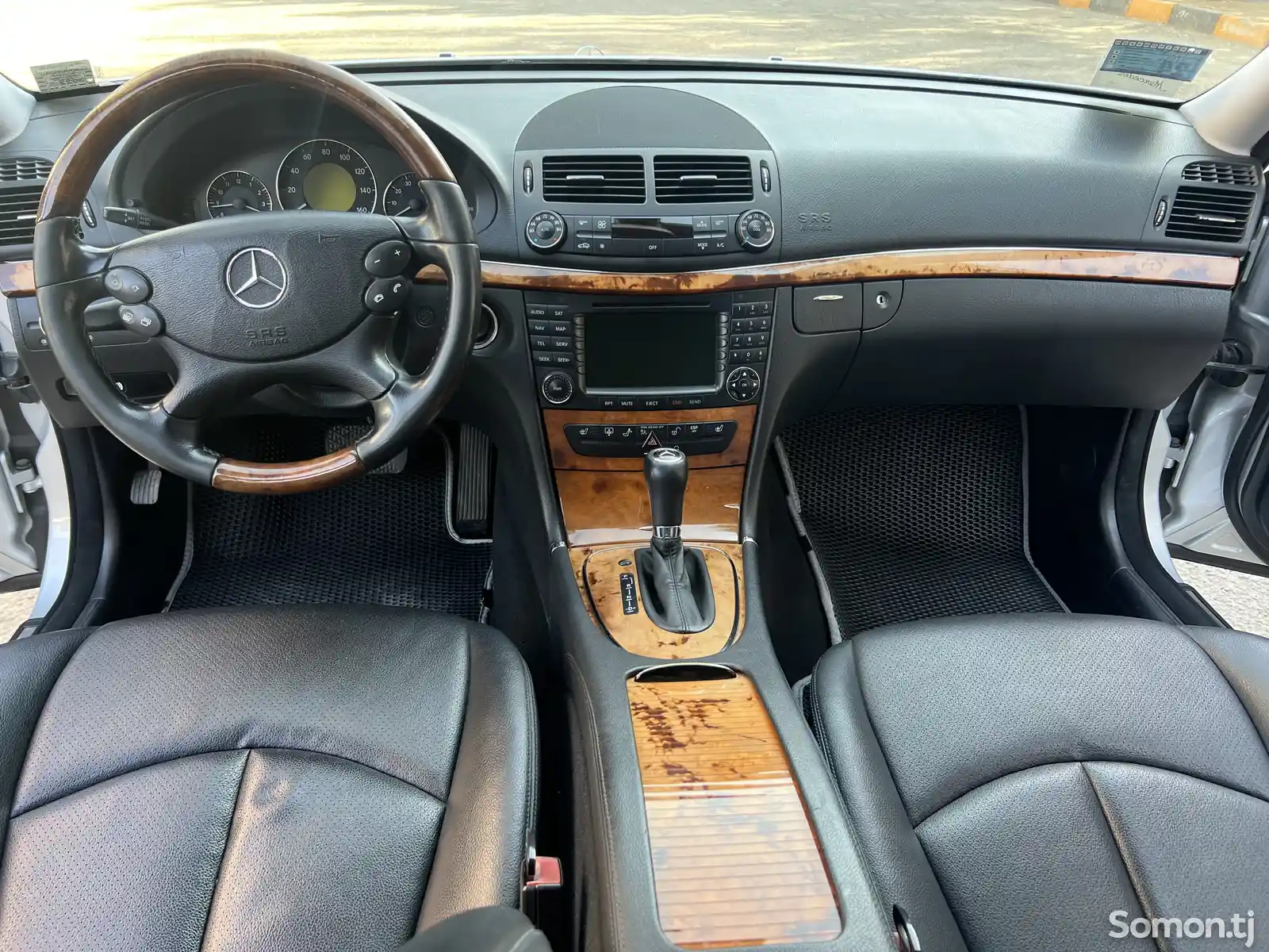 Mercedes-Benz E class, 2008-8