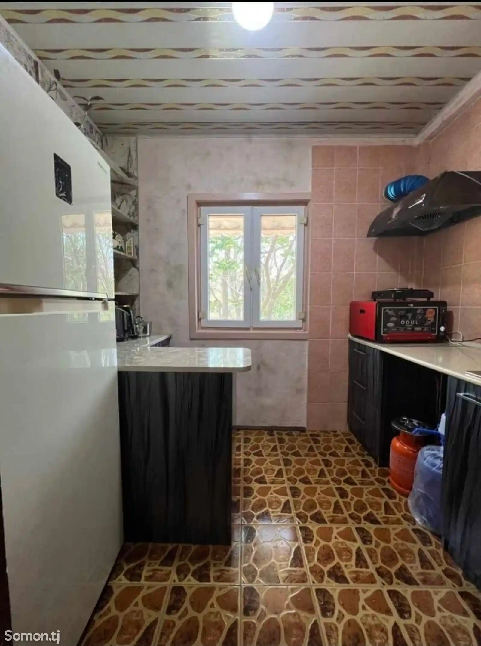 2-комн. квартира, 4 этаж, 50м², Универмаг-2