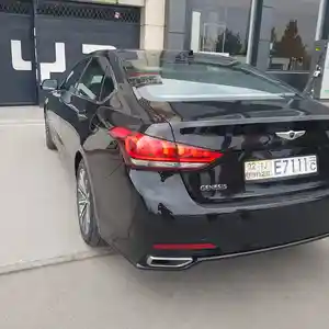 Hyundai Genesis, 2015