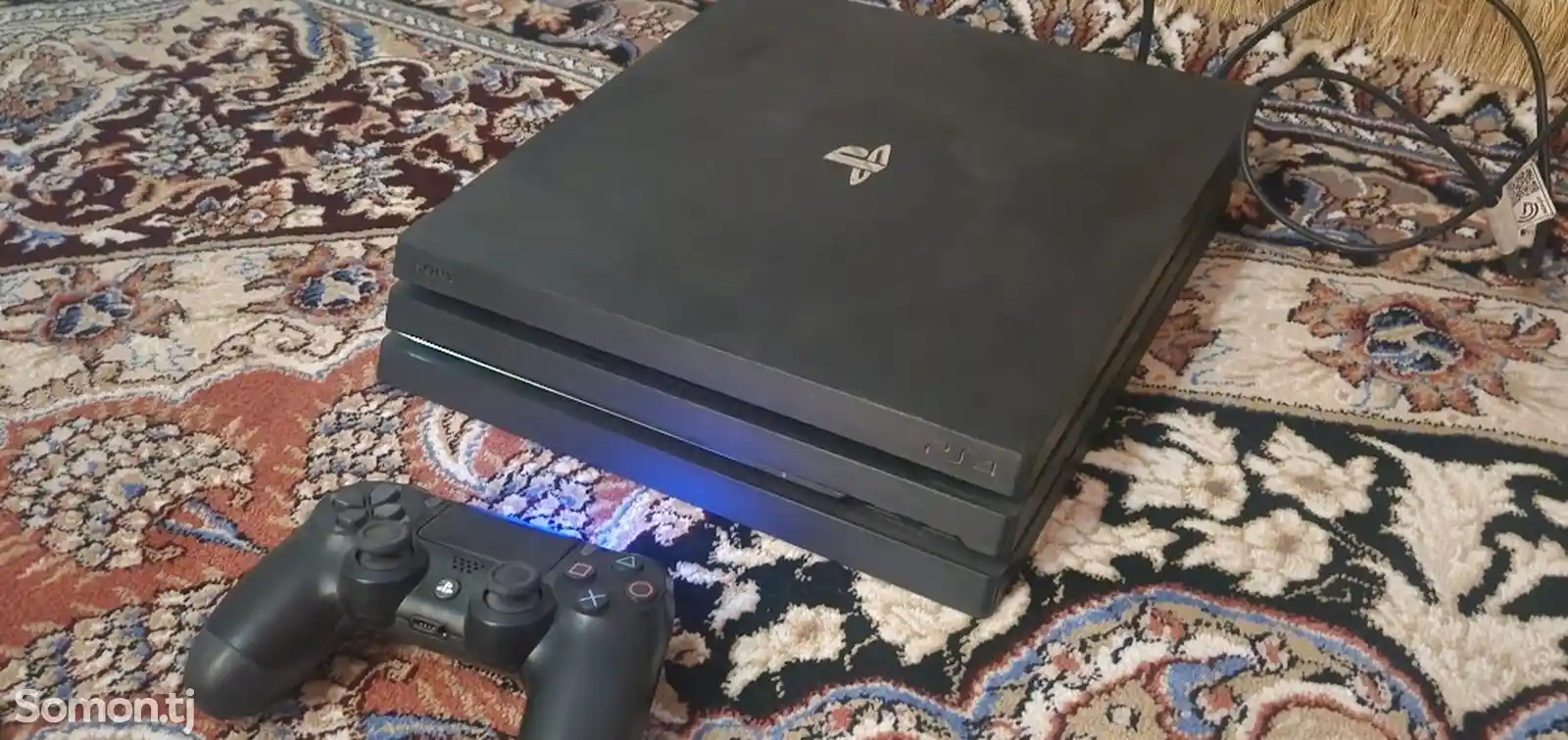 Игровая приставка PS 4 pro-1