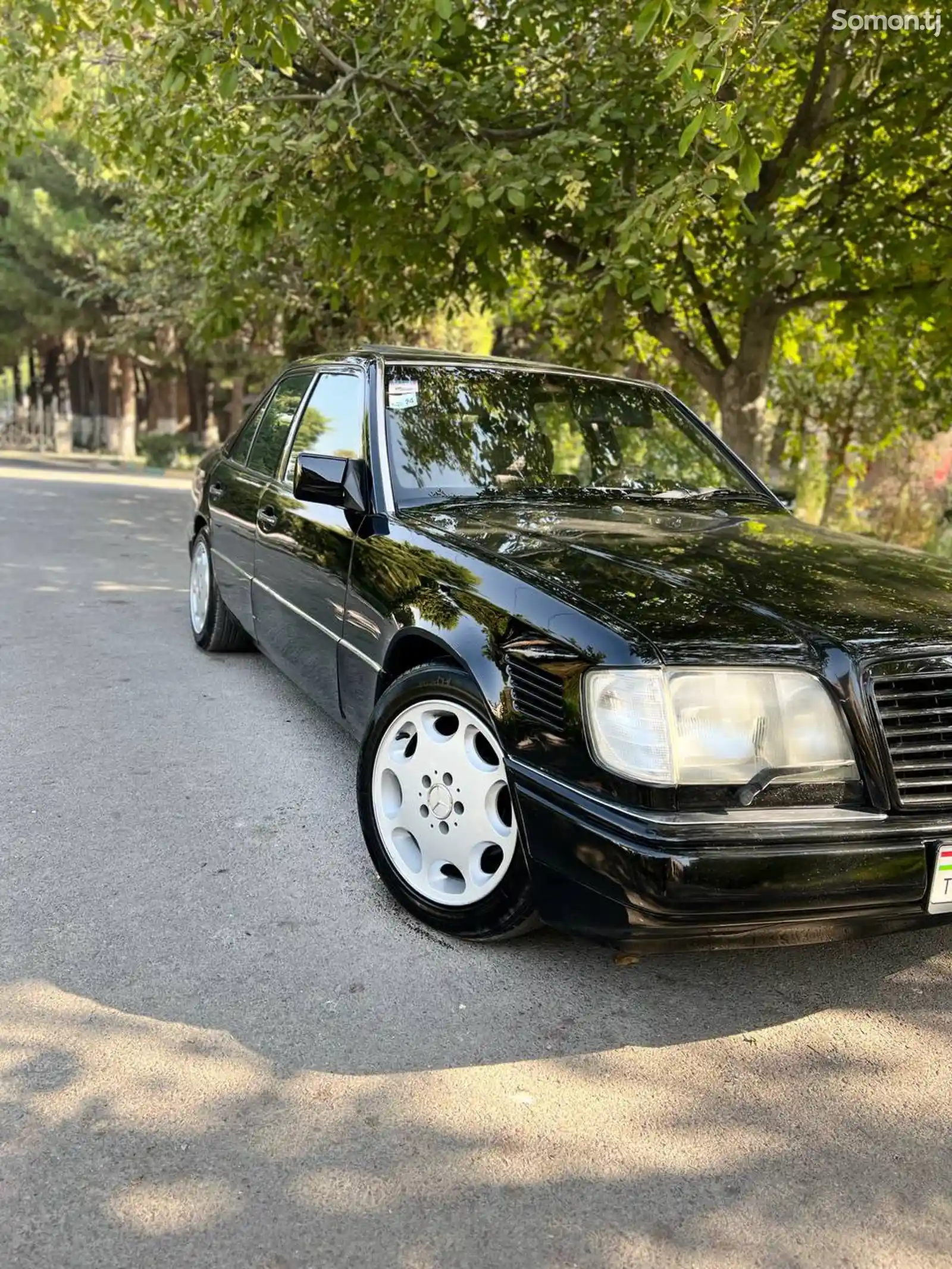 Mercedes-Benz W124, 1993-7