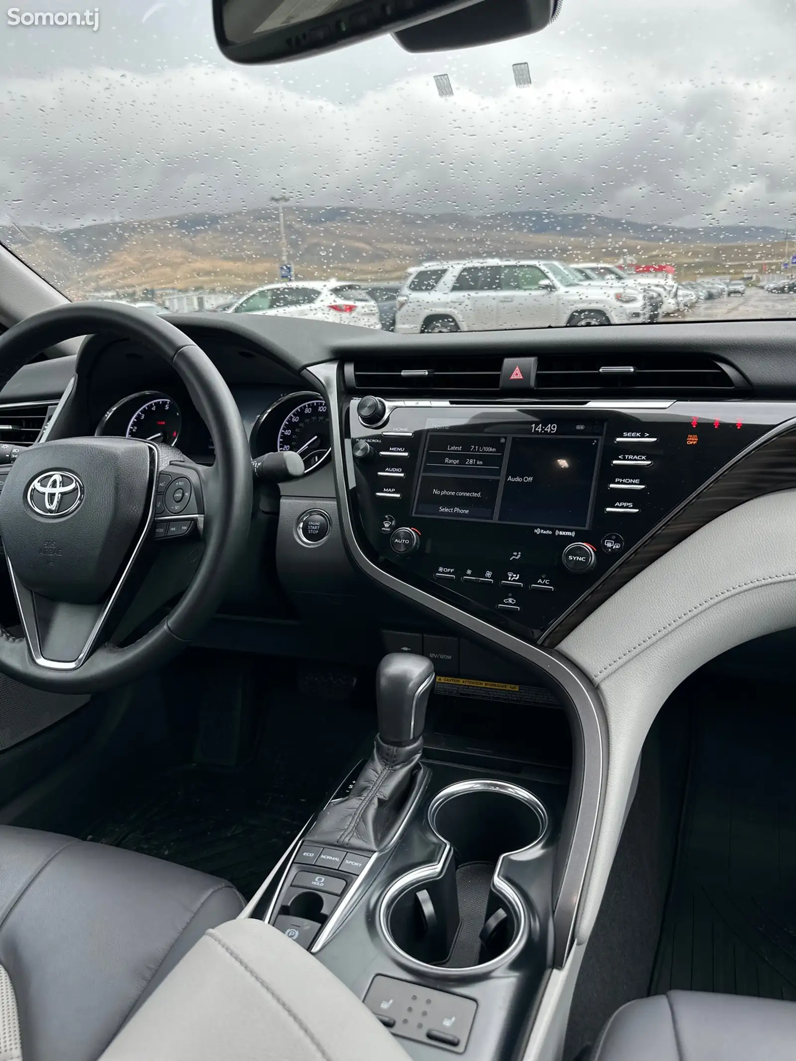 Toyota Camry, 2019-10