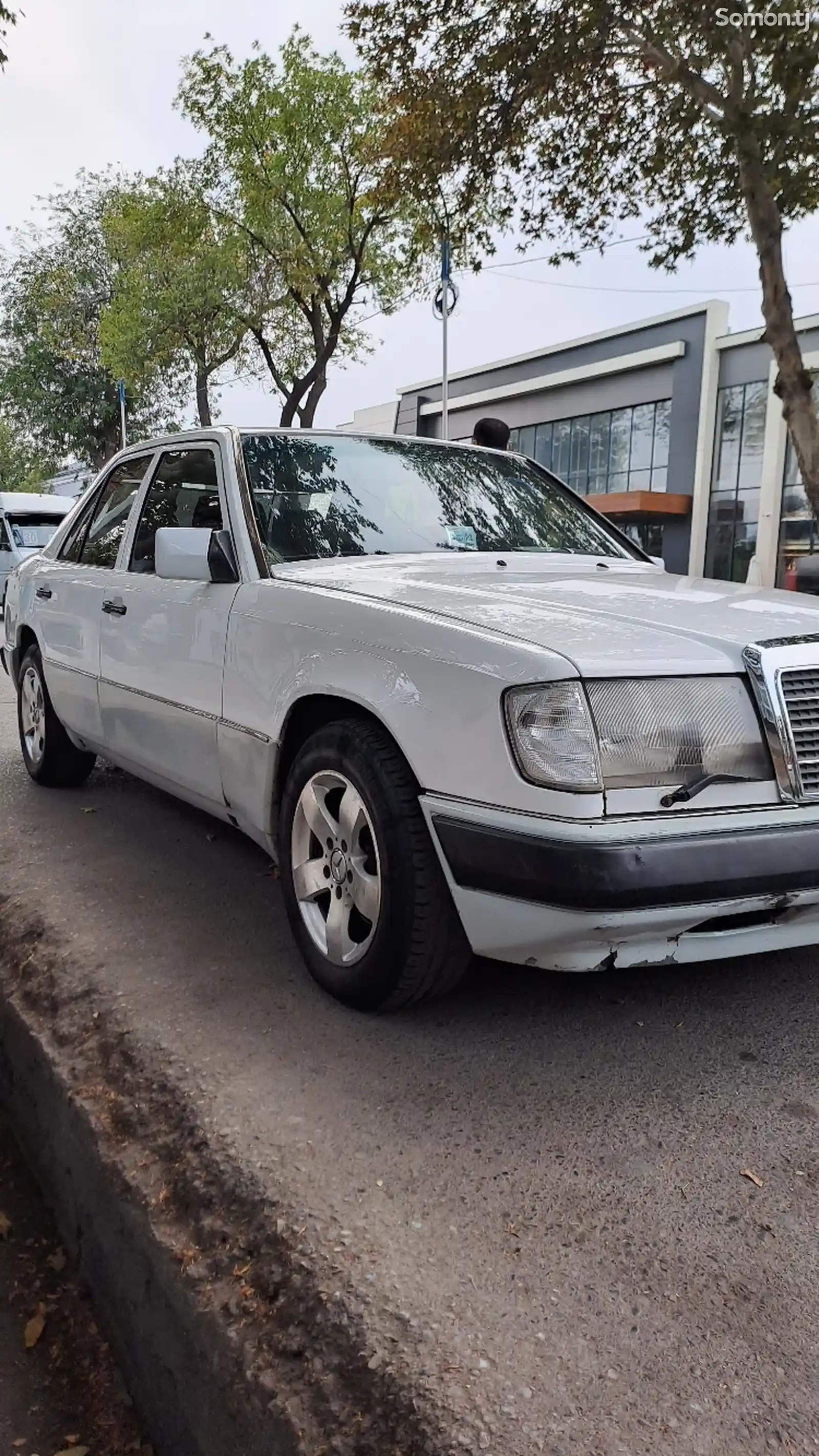 Mercedes-Benz W124, 1993-4