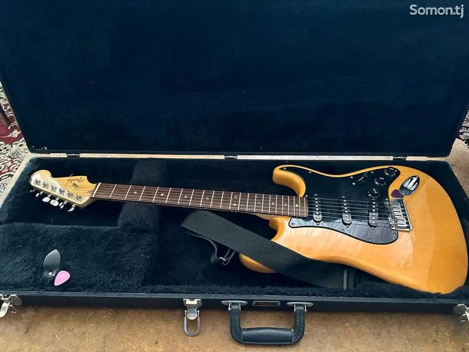 Fender гитара-2