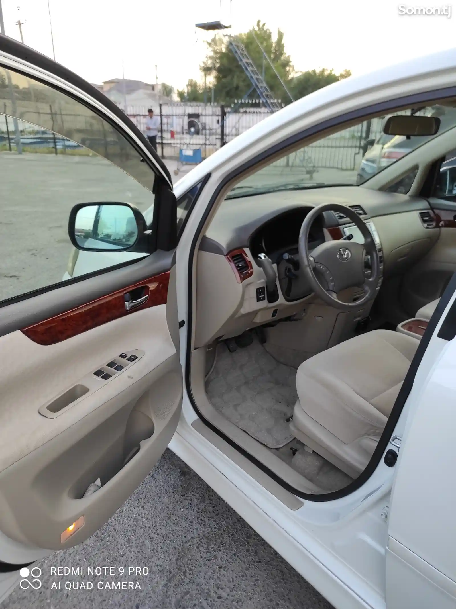 Toyota Ipsum, 2009-14