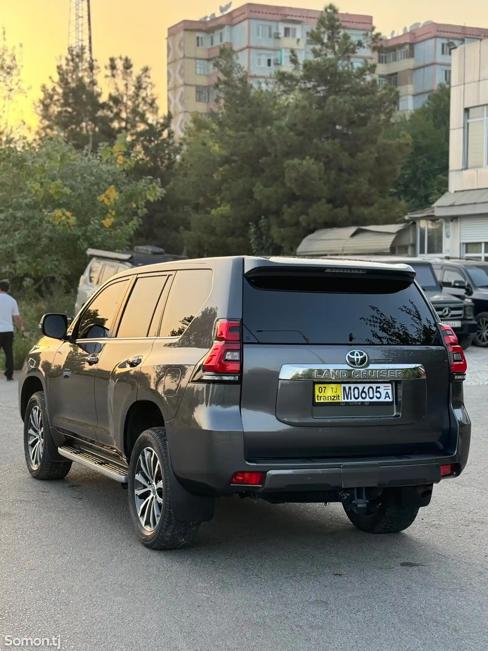 Toyota Land Cruiser Prado, 2023-5