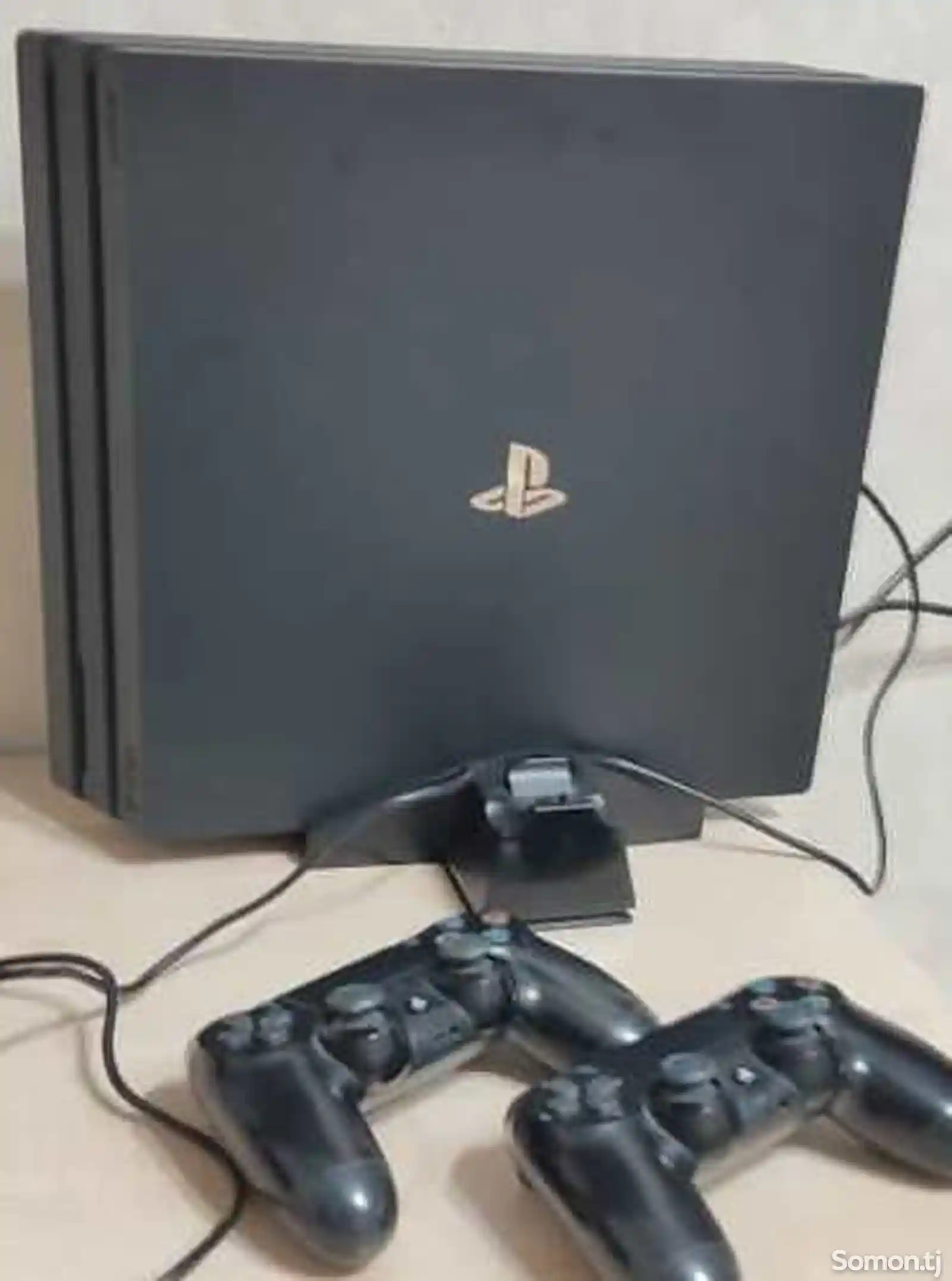 Игровая приставка Sony Playstation 4 Pro 1TB + 2 Джойстика + Станция-док-10