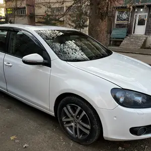 Volkswagen Golf, 2012