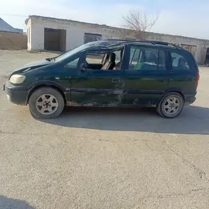 Opel Zafira, 2000