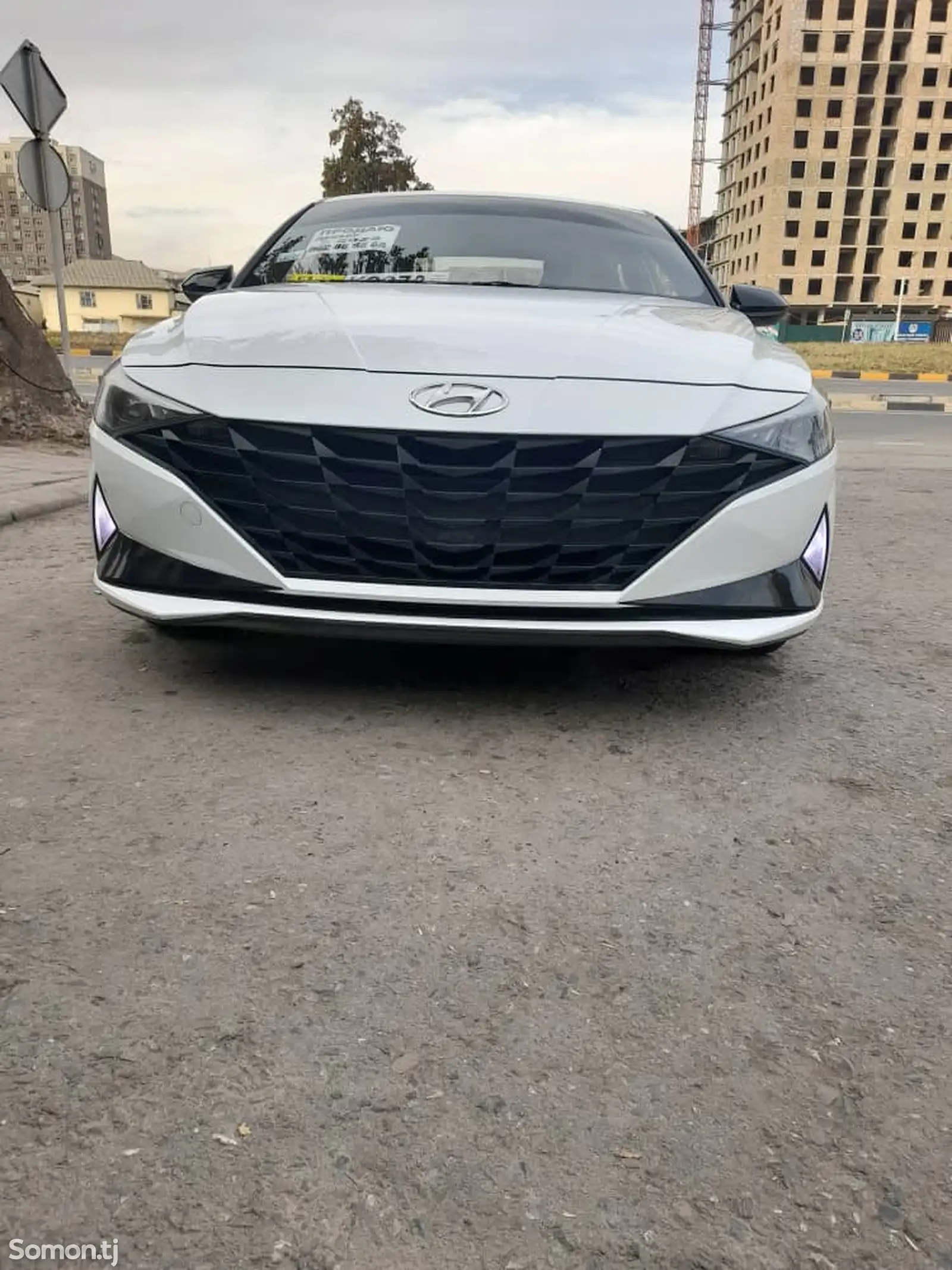 Hyundai Elantra, 2022-1