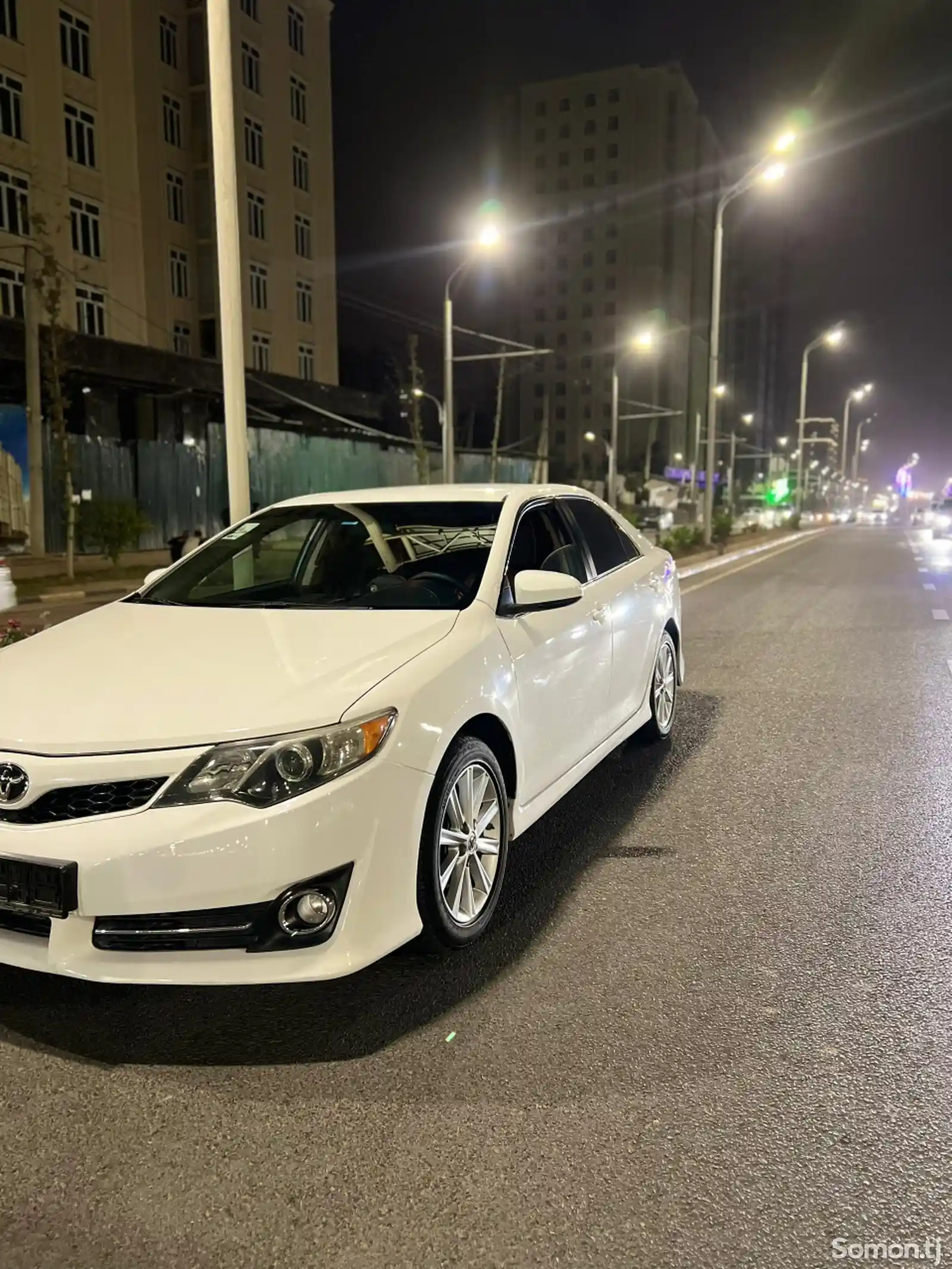 Toyota Camry, 2013-1