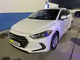 Hyundai Elantra, 2017-2