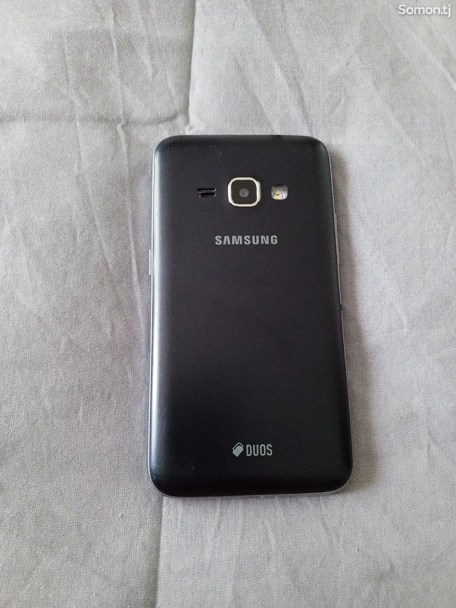 Samsung Galaxy J1 4G-1