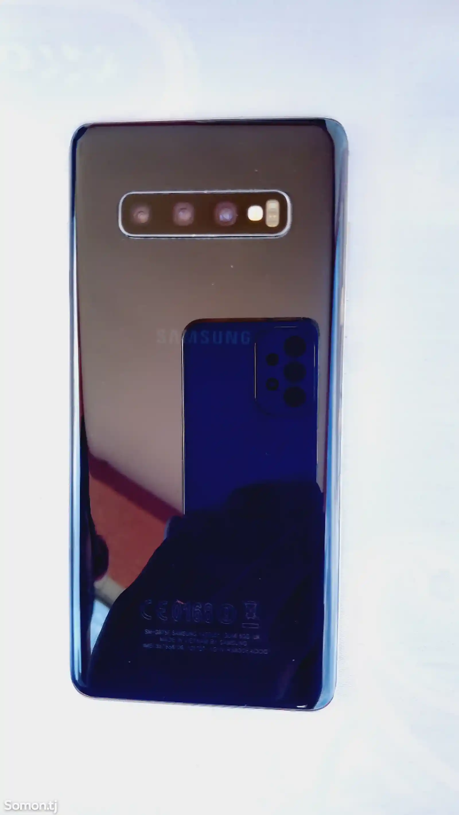 Samsung Galaxy S10+-1