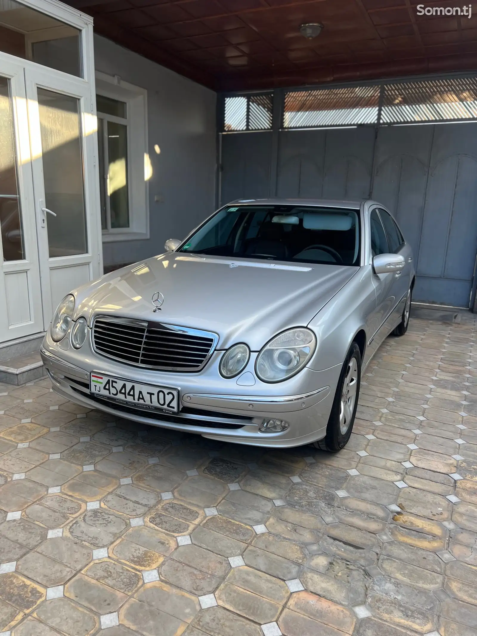 Mercedes-Benz E class, 2002-1