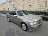 Mercedes-Benz C class, 2000-4