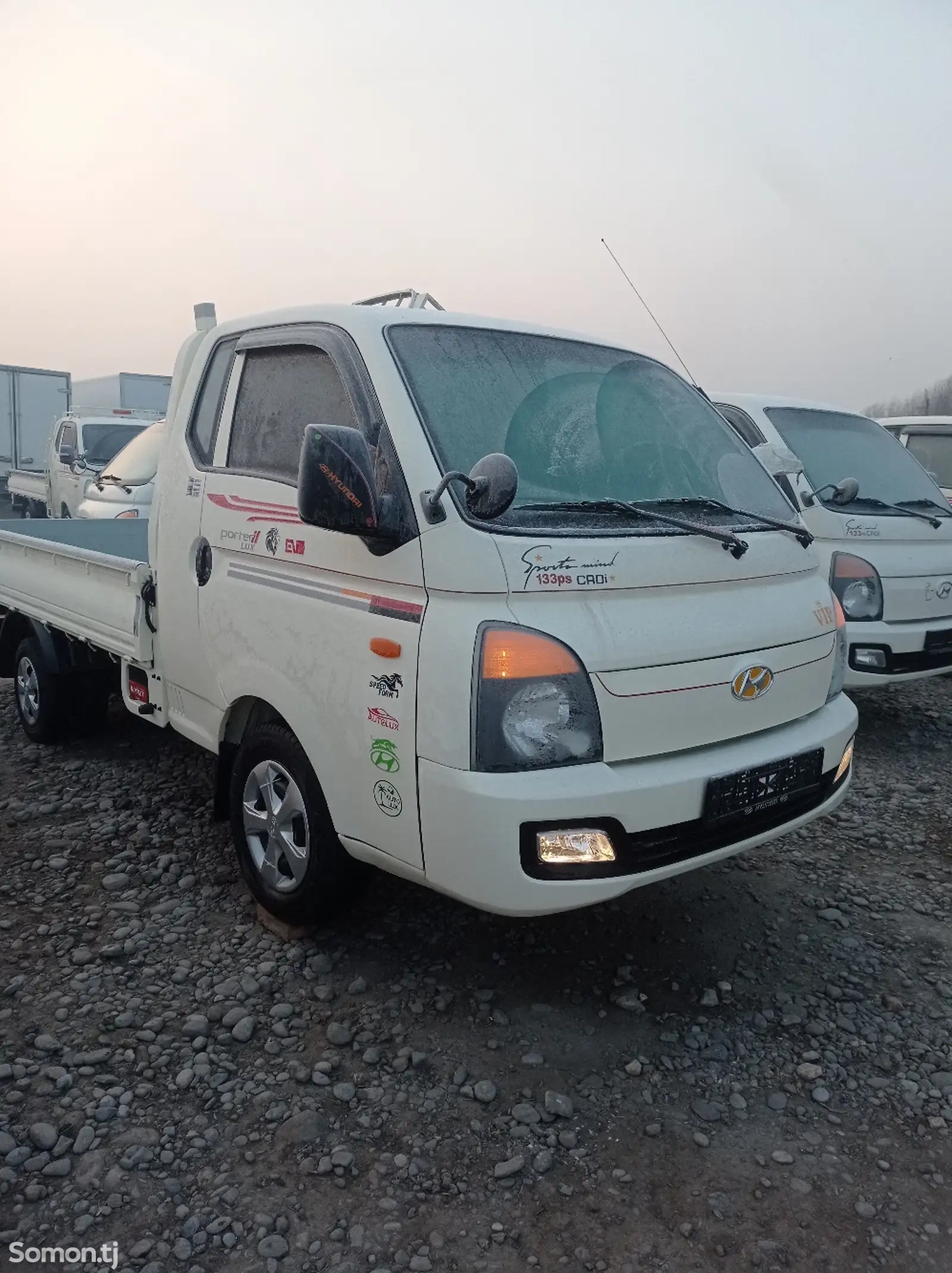 Бортовой автомобиль Hyundai Porter, 2013-1