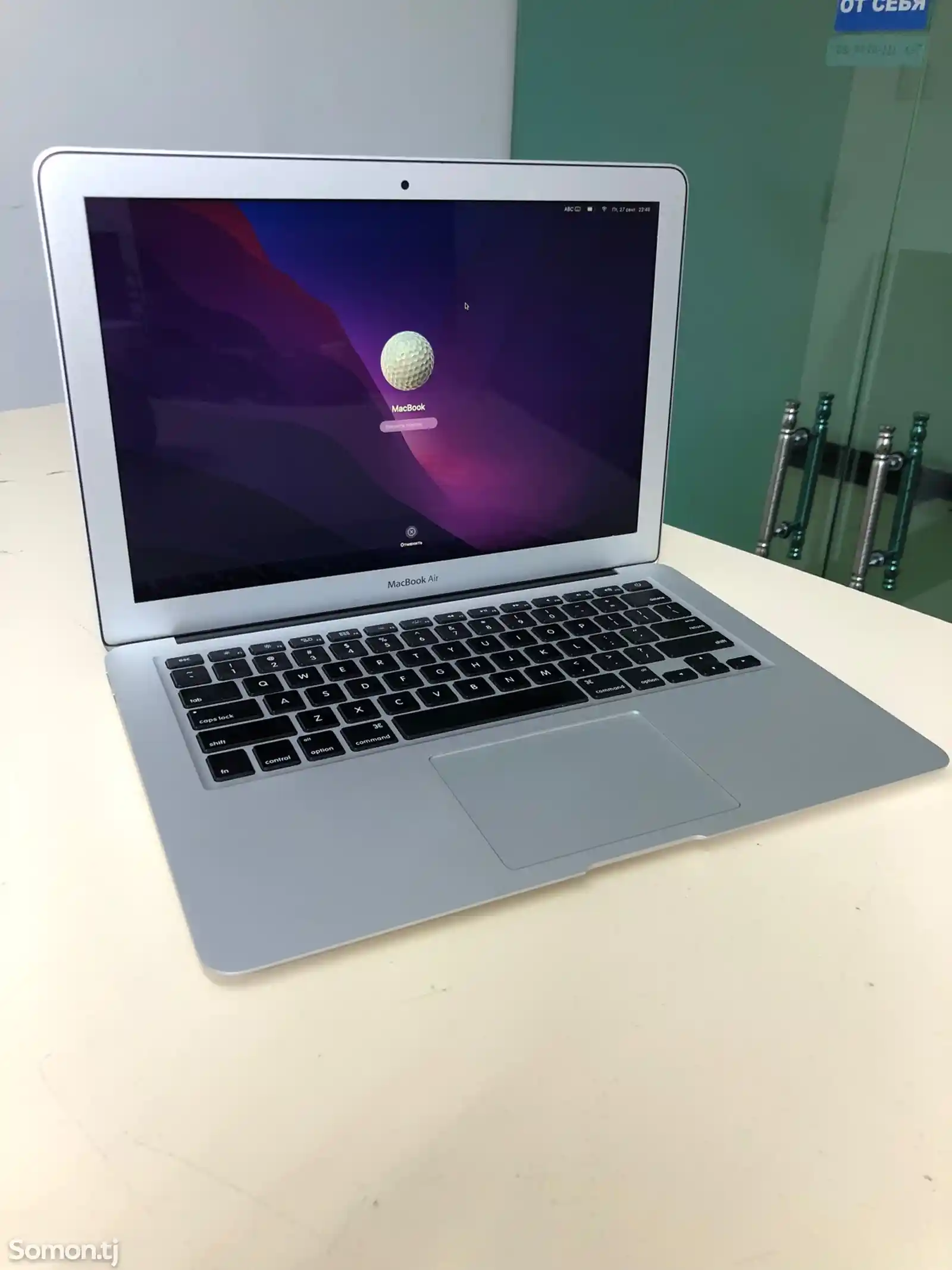 Ноутбук MacBook Air-1