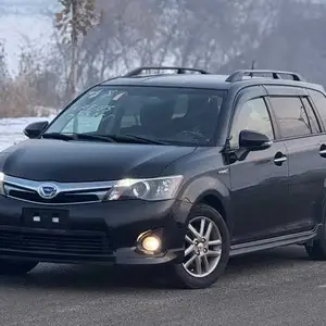 Toyota Fielder, 2015