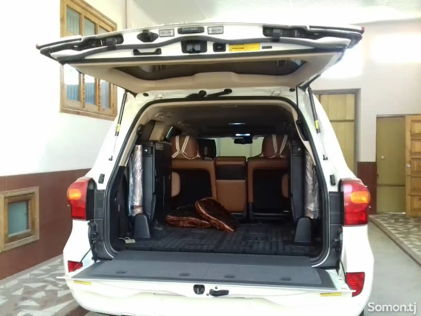 Toyota Land Cruiser, 2015-3