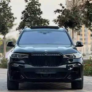 BMW X7, 2021