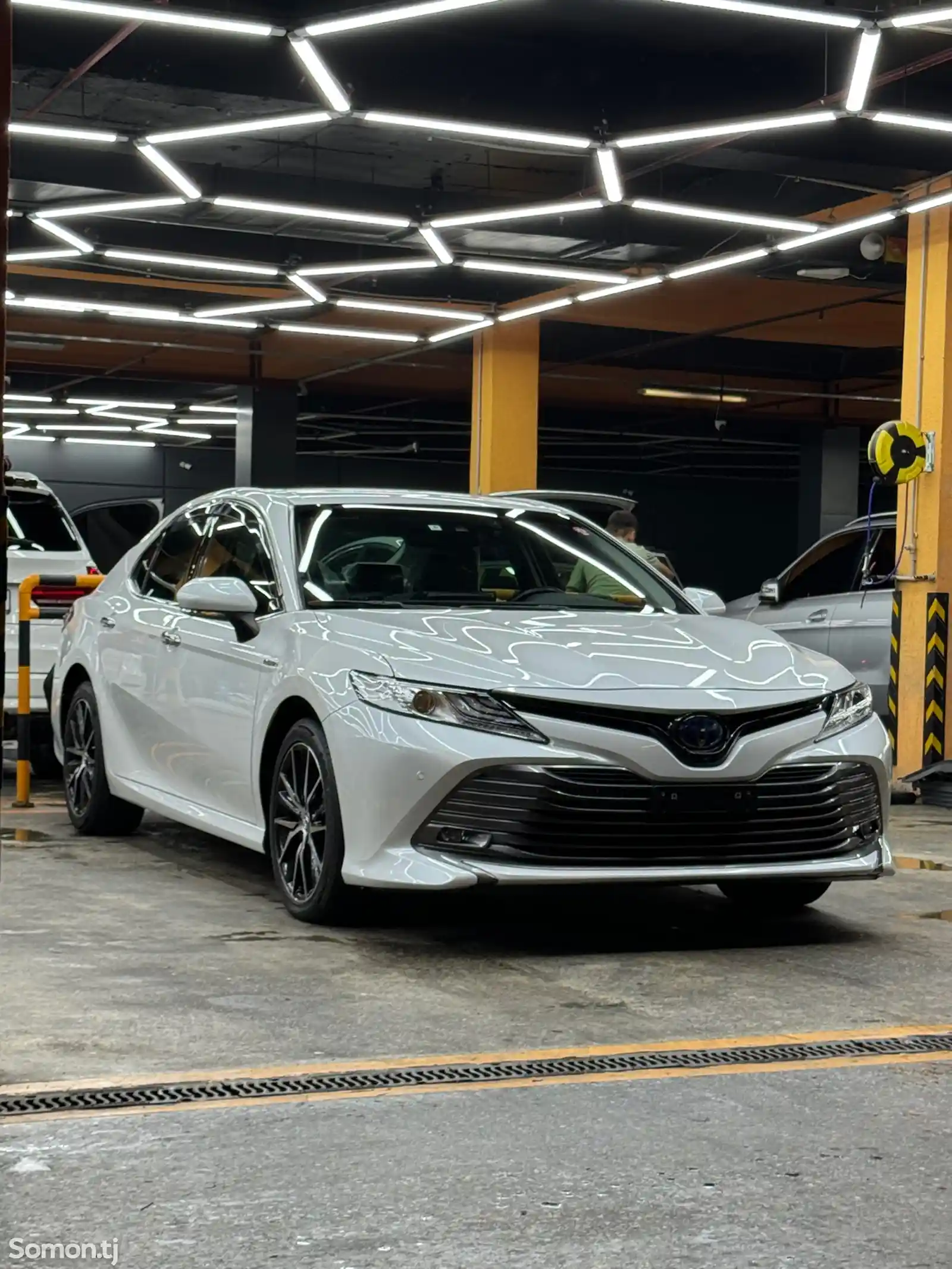 Toyota Camry, 2018-4