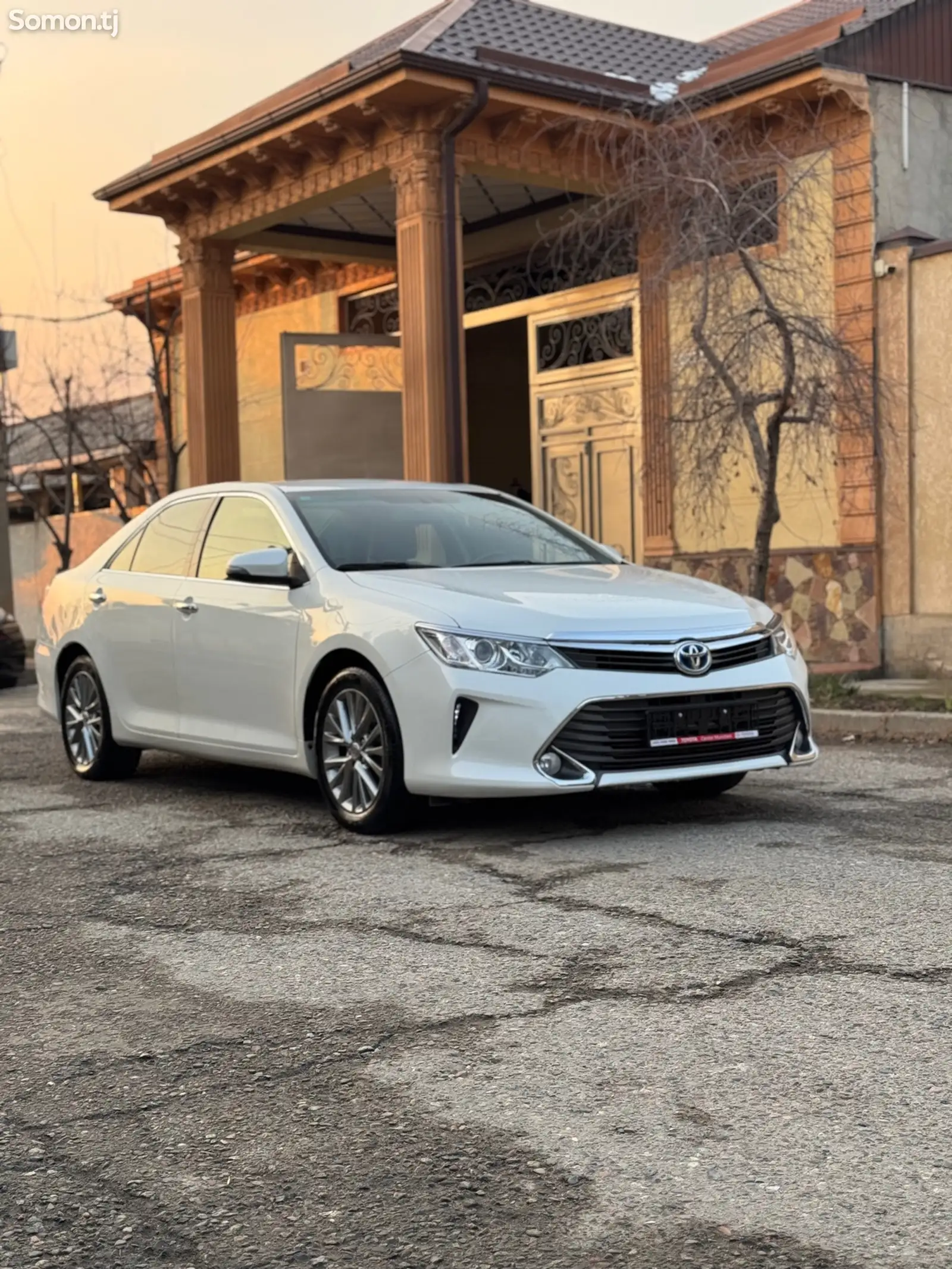 Toyota Camry, 2015-1