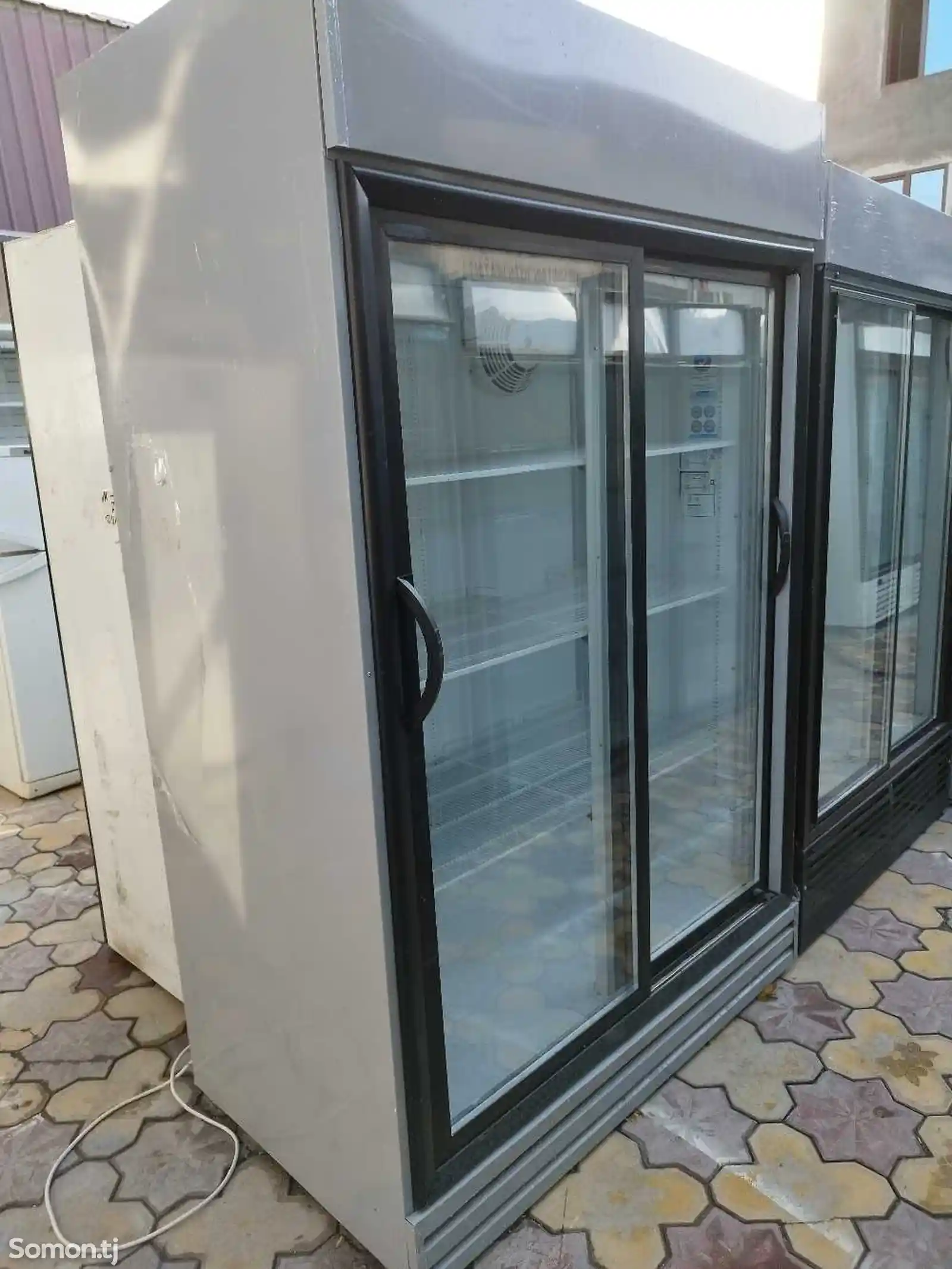 Холодильный шкаф FrigoGlass-7