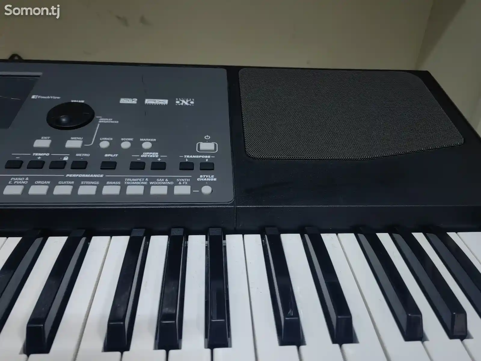 Синтезатор Korg pa 600-10