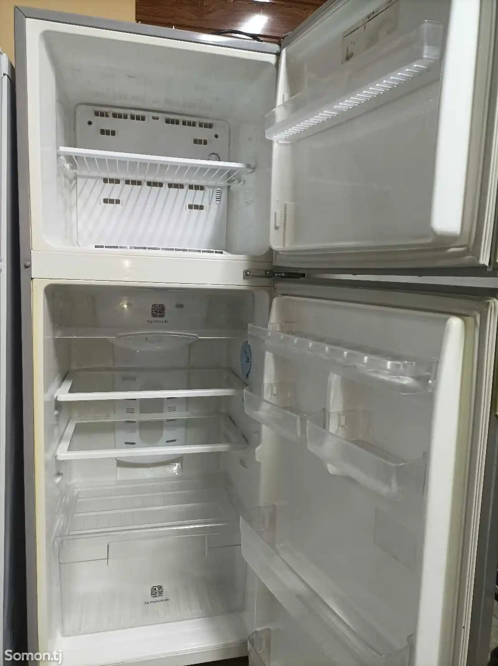 Холодильник Samsung No Frost-2
