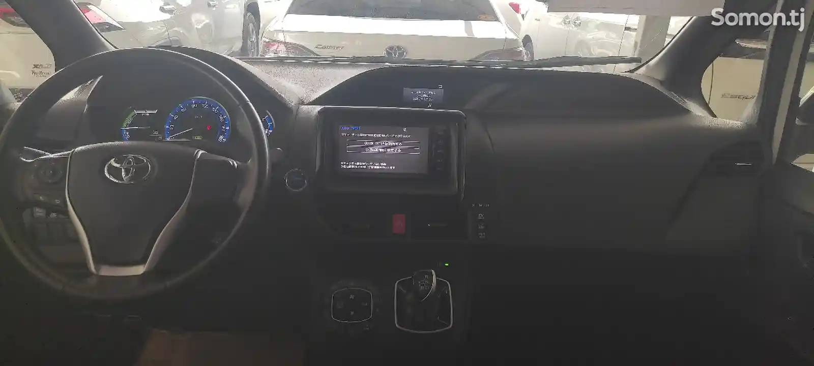 Toyota Voxy, 2014-4